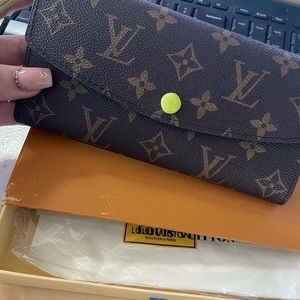 Louis Vuitton Emilie Wallet